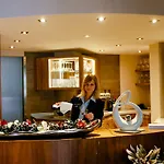 玫瑰酒店及餐厅 比蒂希海姆-比辛根