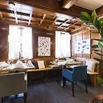 酒店 玫瑰酒店及餐厅 3*