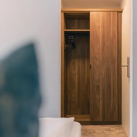 ＆ レストラン ローズ ビーティッヒハイム・ビッシンゲン