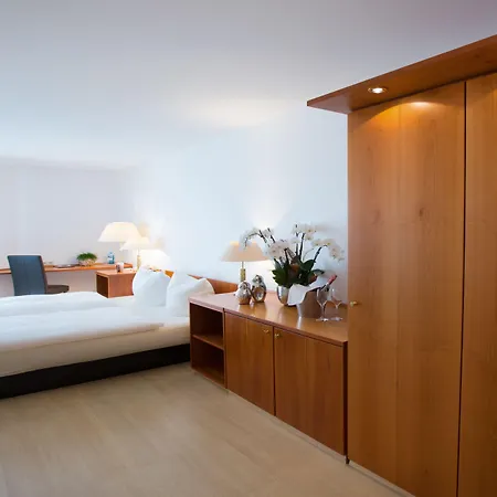 & Restaurant Rose 3*