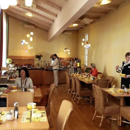 & Restaurant Rose Hotel 3*